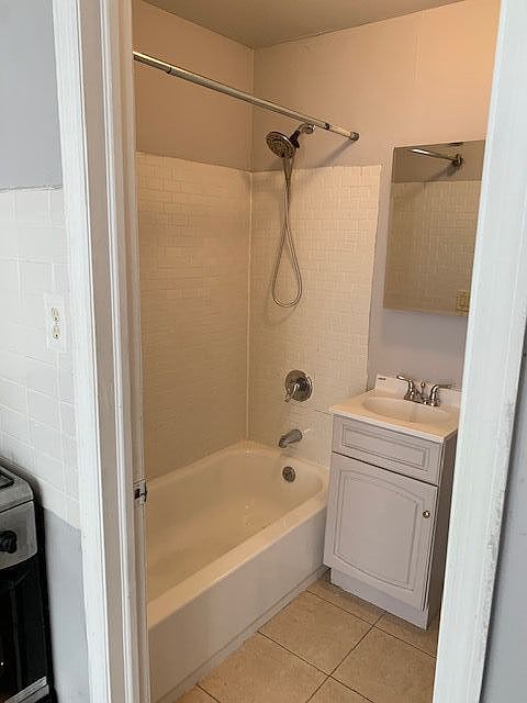 2nd image of 582 W 183rd St APT 3F