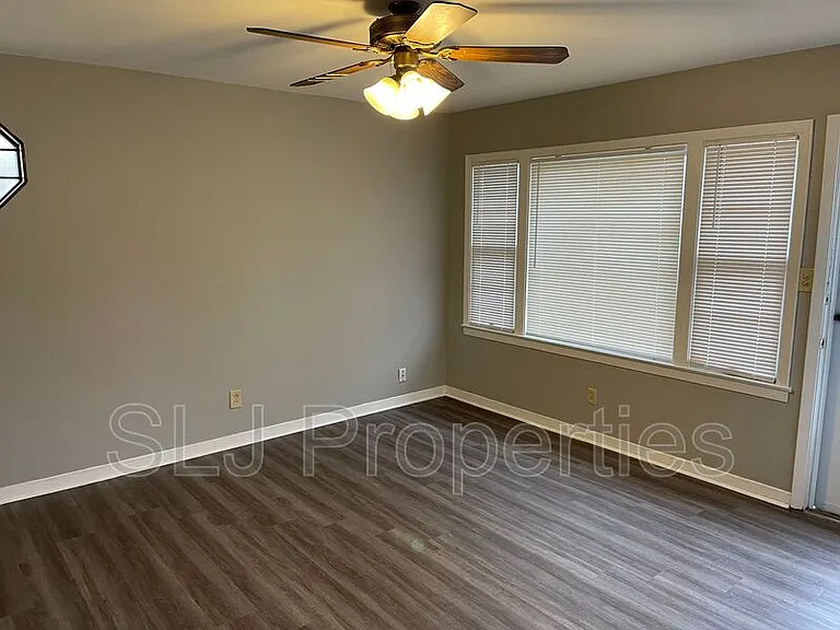 10818 Grafton Hall Rd — Photo 4