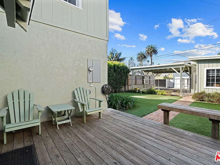 819 Crestmoore Pl — Photo 39