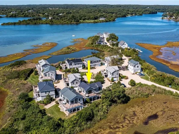14 E Pointe Ct, South Kingstown, RI 02879
