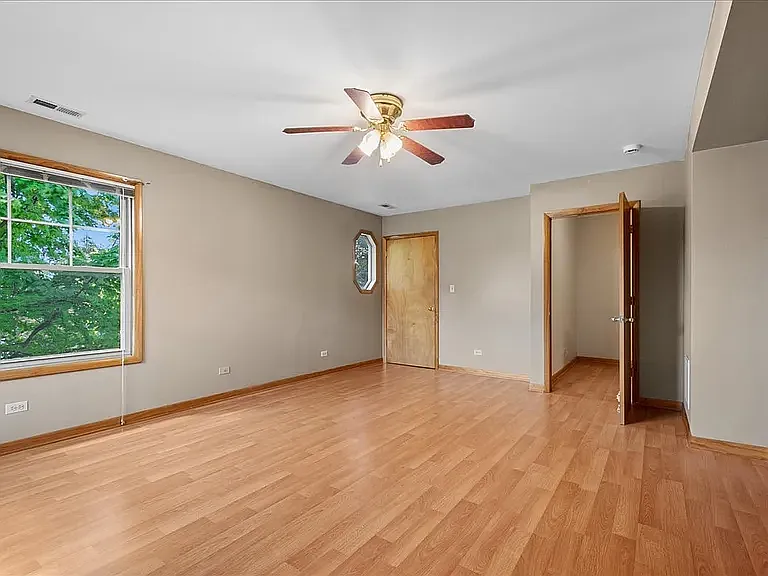 5832 Capulina Ave — Photo 8