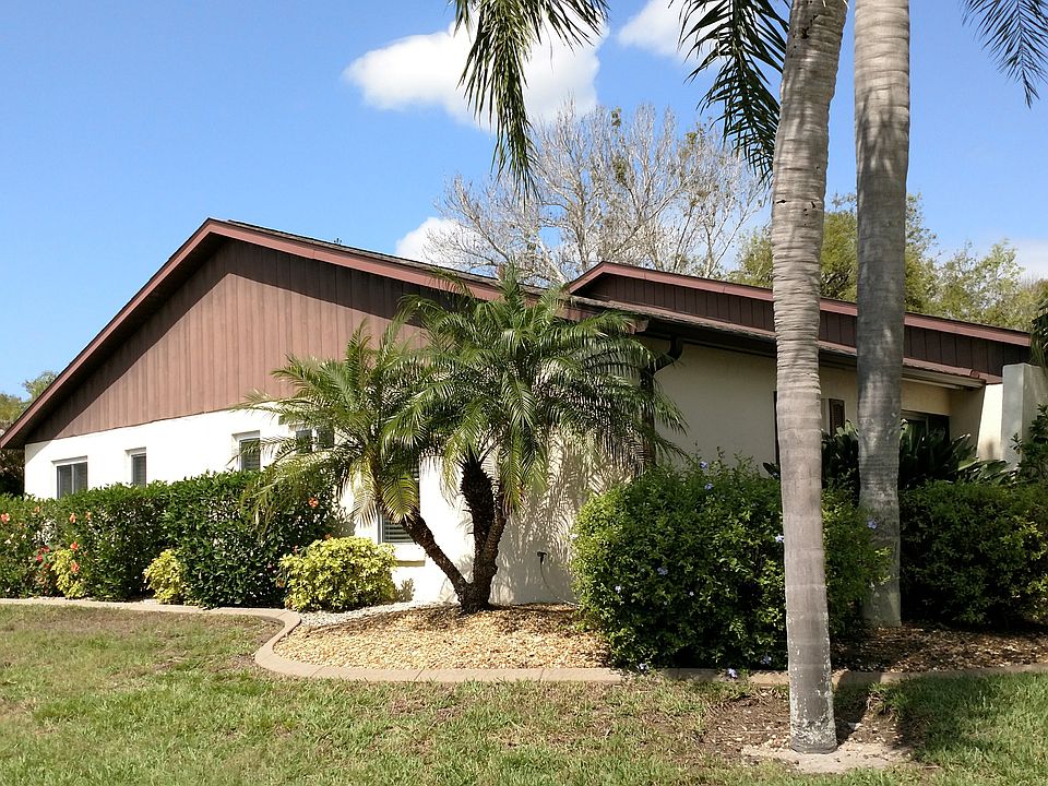 1st image of 601 Deerwood Ave