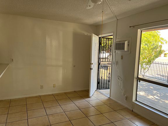 5th image of 24321 Postal Ave APT 2