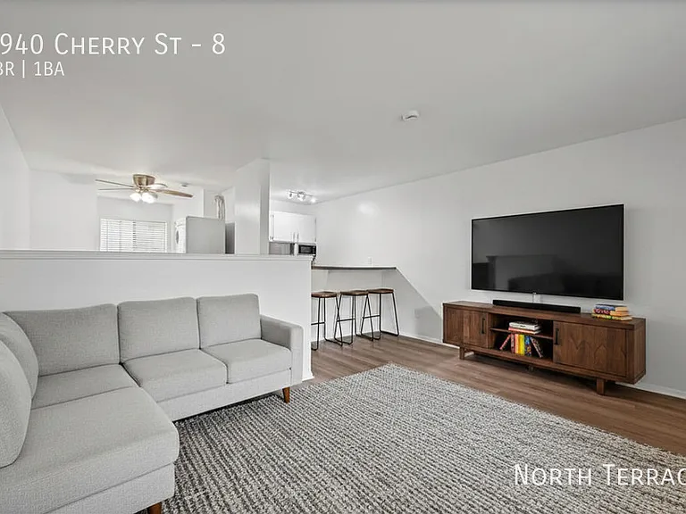 Cherry Street Apartments — Photo 33