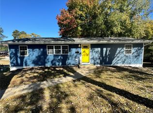 410 W Atlantic St, South Hill, VA 23970