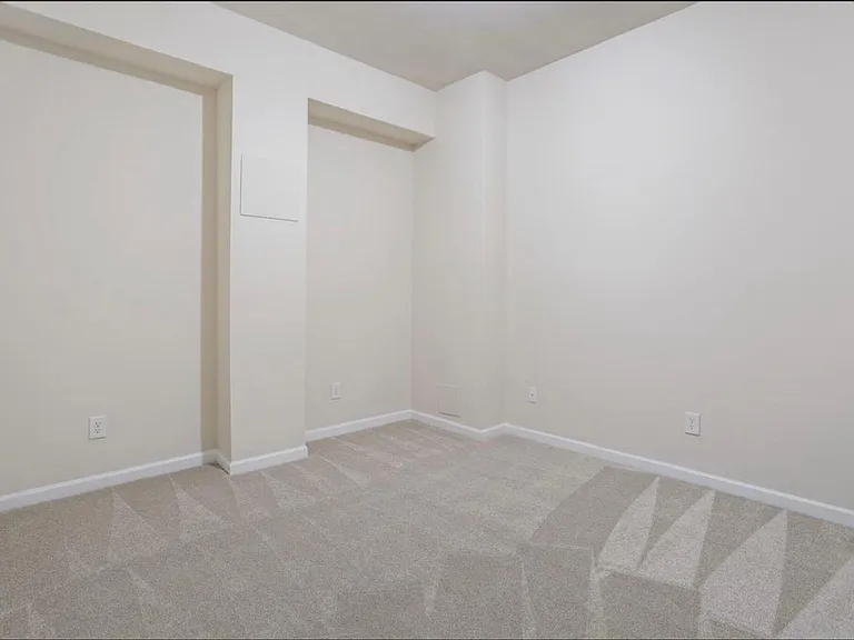 305 Anterbury Dr — Photo 39