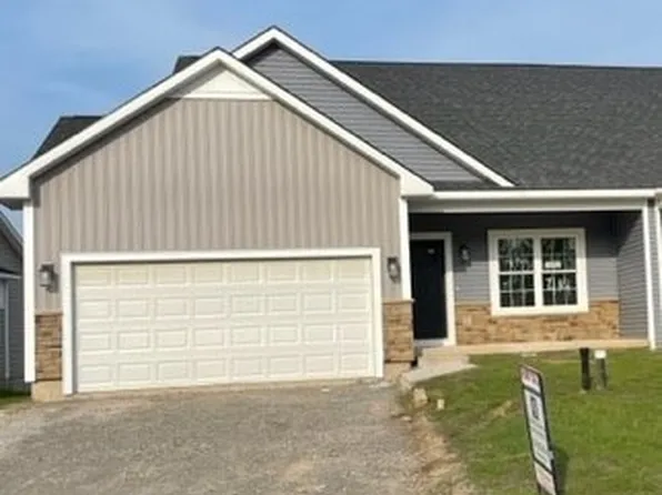 8068 Forest Ridge Ln, Baldwinsville, NY 13027