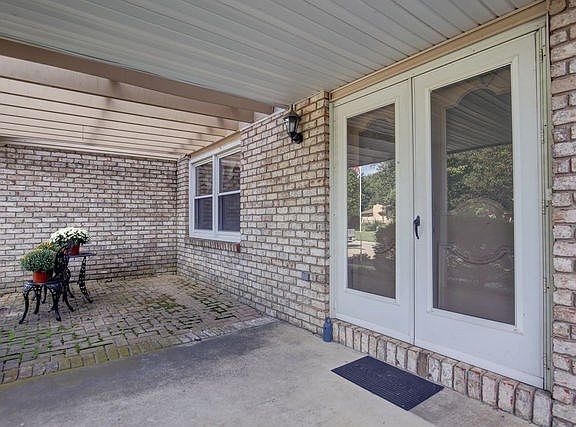 Welcoming Front Porch!