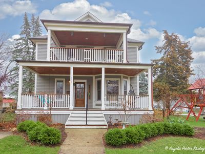 203 2nd St, Crystal Lake, IL, 60014