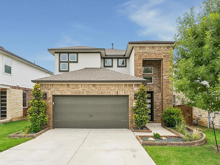 1336 Kneehigh Ln — Photo 1