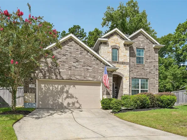205 Elianne Lace Ct, Willis, TX 77318
