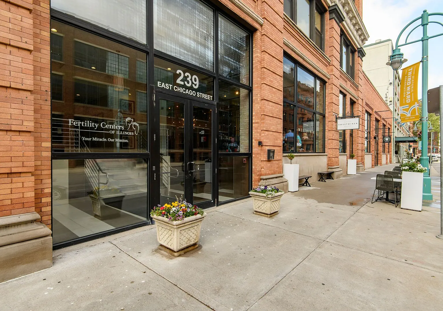 Luxury Milwaukee Condo for Rent — Photo 2