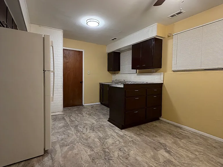 3024 Raskob St — Photo 19