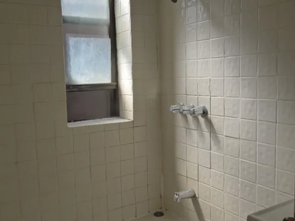 832 Washington Avenue image 11 of 11