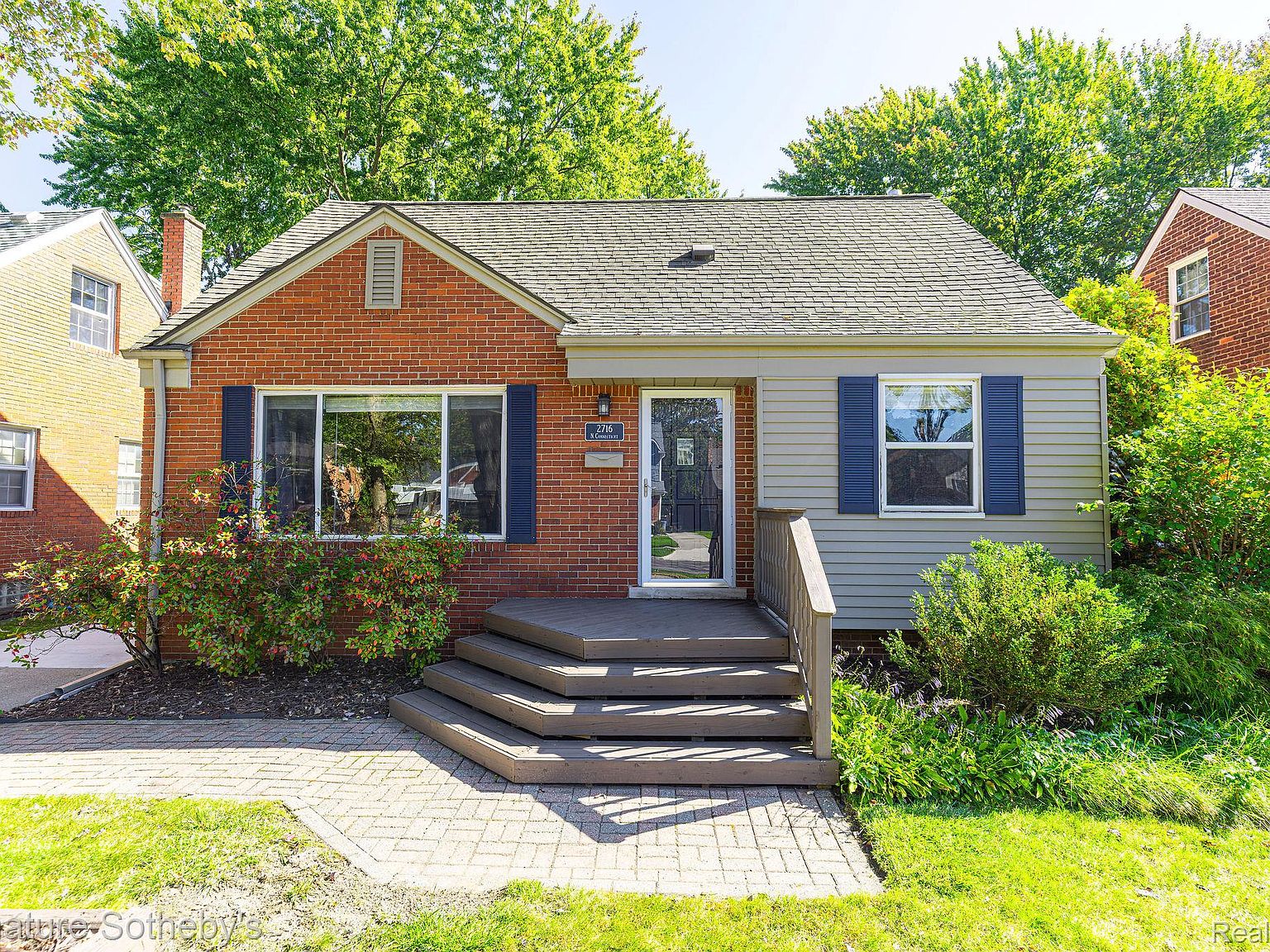 2716 N Connecticut Ave, Royal Oak, MI 48073