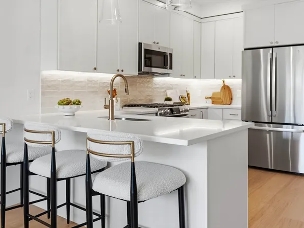 28 Geneva St #303, Boston, MA 02128