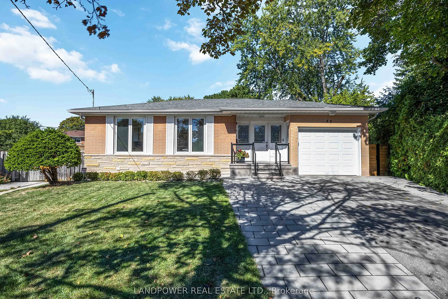 48 Marowyne Dr photo 1