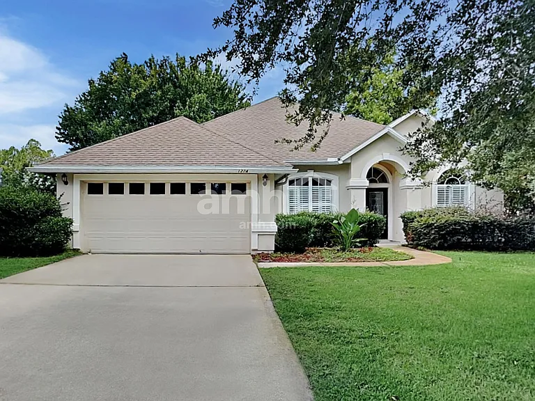 1224 Belhaven Ln — Photo 1