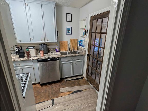 4th image of 2723 Grayson Dr