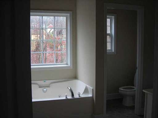 5th image of 8170 Mossybrook Ln
