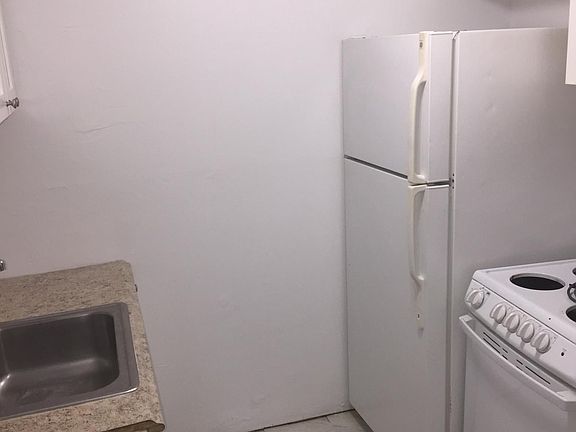 2nd image of 1361 W 114th St APT 1