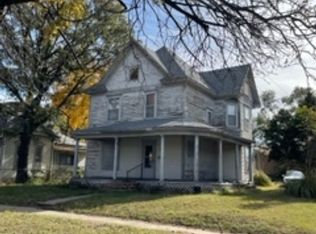 204 E 5th St, Concordia, KS 66901