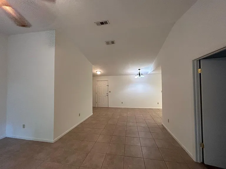 8308 Pegwood Way — Photo 4