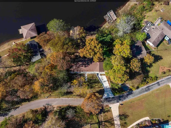 332 Lakeshore Ln, Oneonta, AL 35121