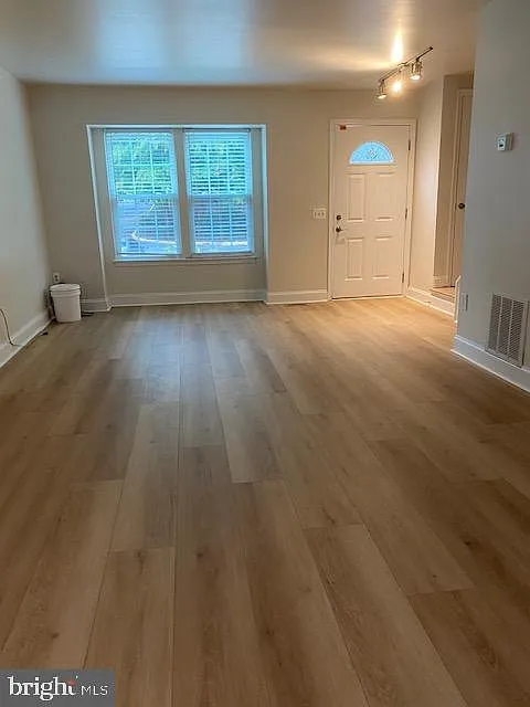 3 bed, 2.5 bath, 1532 sqft, $2,750 — Photo 2