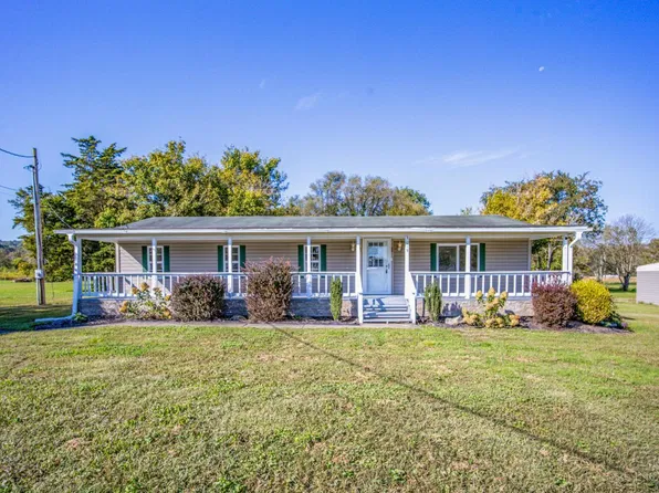 3015 Ladina Dr, Batavia, OH 45103
