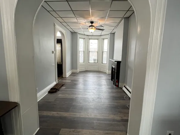 19 Glenwood Avenue image 3 of 17