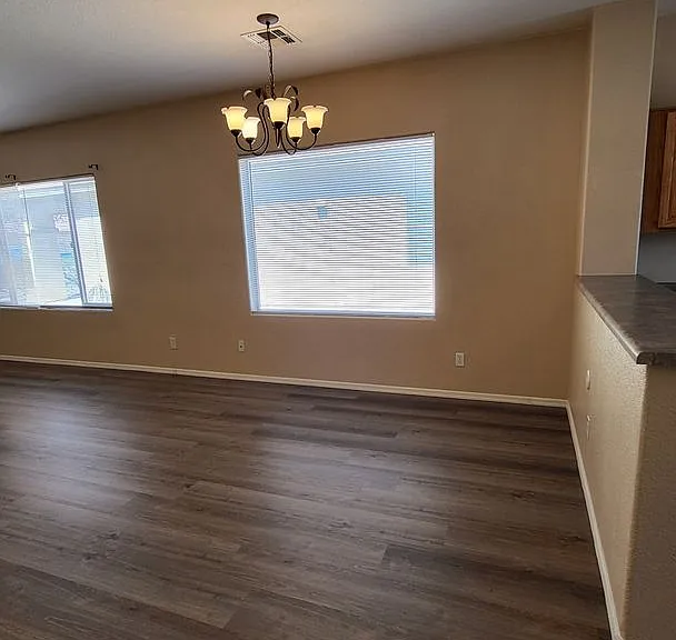 517 S 115th Dr — Photo 5