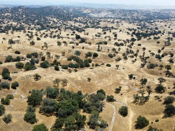 1 Millstream Ln, Madera, CA 93636
