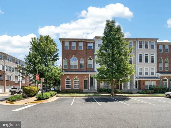 15251 Avens Creek Dr, Haymarket, VA 20169