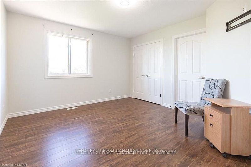 London House for rent - 4 Bedrooms — photo 22