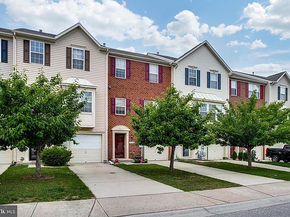 3rd image of 7208 Mockingbird Cir
