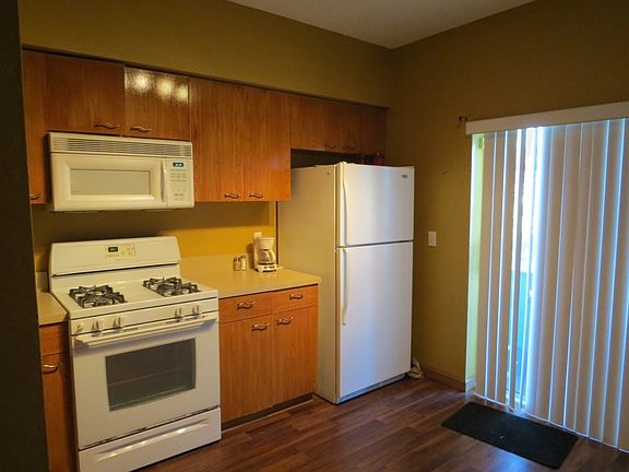 4th image of 7929 Sanibel Dr