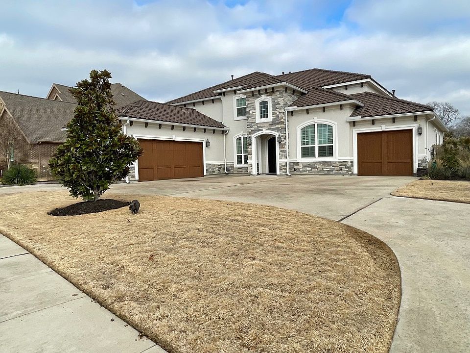 1st image of 7701 Overlook Dr