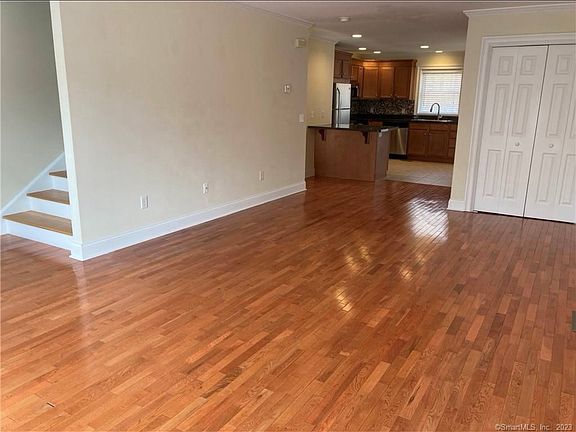 5th image of 86 Otrobando Ave Unit 6