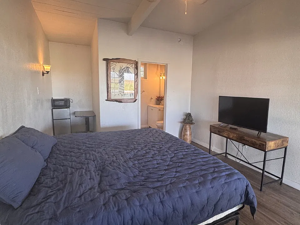9509 Folsom Blvd #117