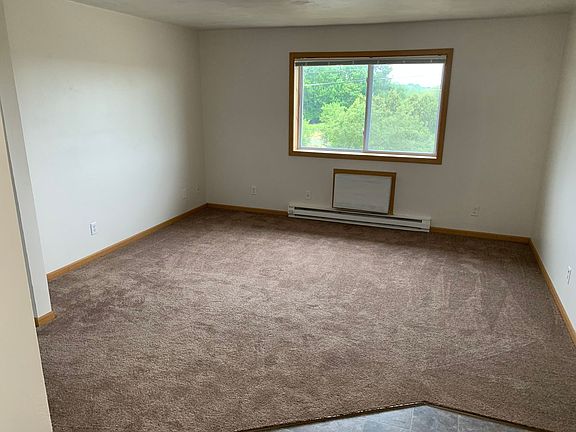 3rd image of 719 Kellogg Ave APT 1