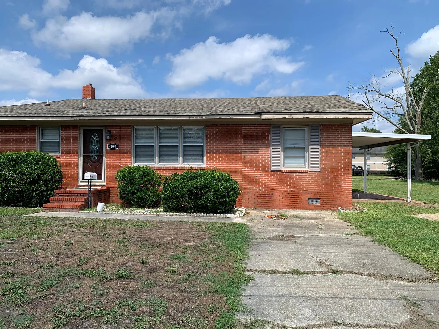 3 bed, 1456 sqft, $1,650 — Photo 1