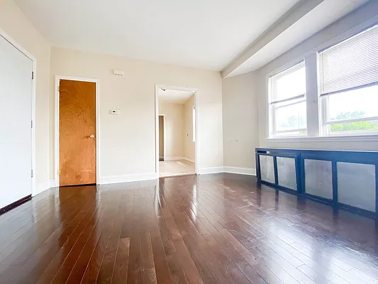 Rented by RealTegrity NY LLC | media 10