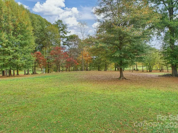 4001 River Ridge Rd, Charlotte, NC 28226