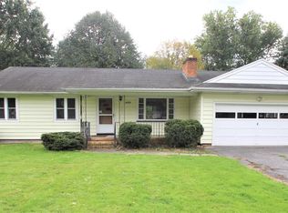 469 Manse Ln, Rochester, NY 14625
