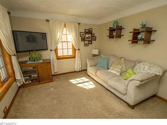 5th image of 2618 Grovewood Ave