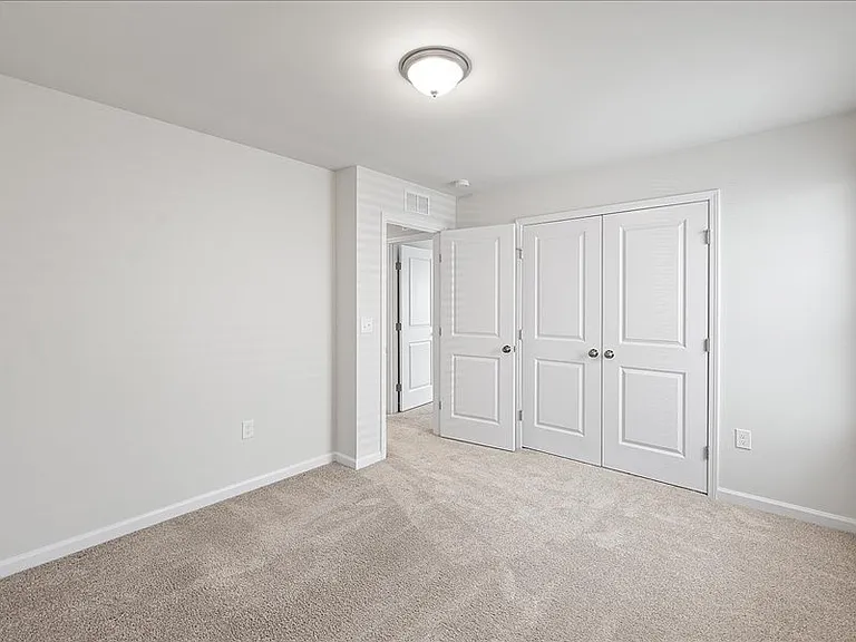 5914 Woodlawn Dr — Photo 32