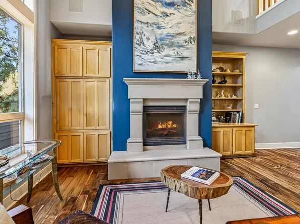 2729 NW Havre Ct, Bend, OR 97703