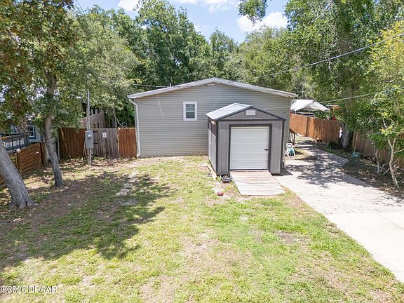 3rd image of 13 Magnolia Rd