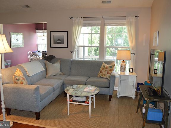 2nd image of 618 Belle Dora Ct